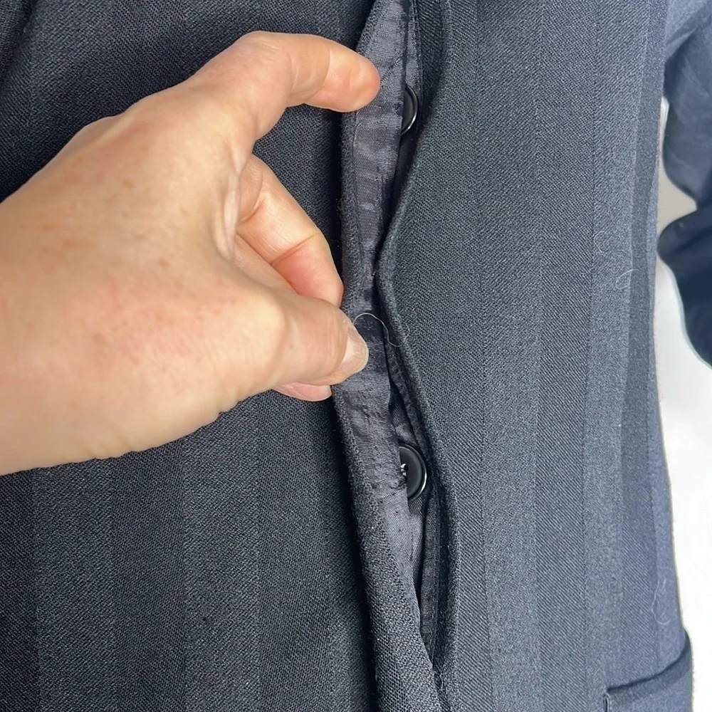 Christian Dior Sz 6-8 Black Wide Pin Stripe Collarless Hidden Button Blazer